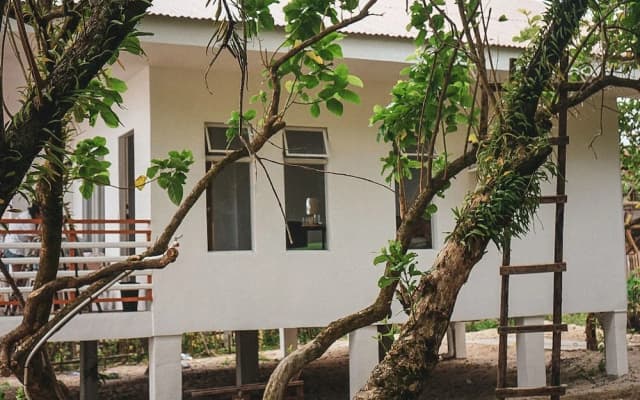 Yama Beachfront House