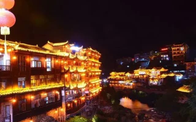 Huazhou Diqiao Themed Homestay