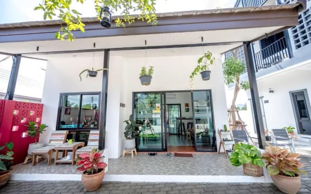 โรงแรมบ้านสุขซอย5
