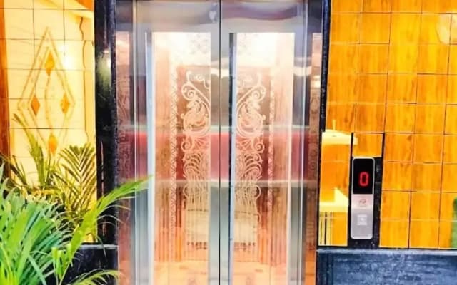 Hotel Vinayak Grand Varanasi