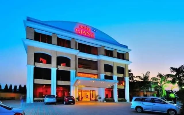 Gianz Hotel