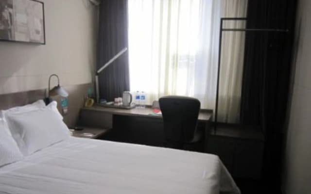 Jinjiang Inn Select Dalian Youhao Square