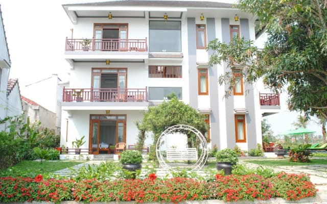 Hoi An Osaka Riverside Villa & Spa