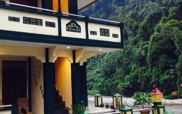 Indra Valley Inn Bukit Lawang