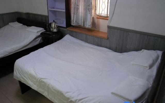 Majestic 7 Guesthouse