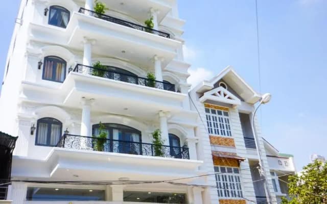 Nu Hoang Hotel