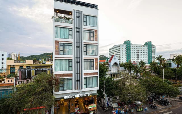 Huong Bien Hotel
