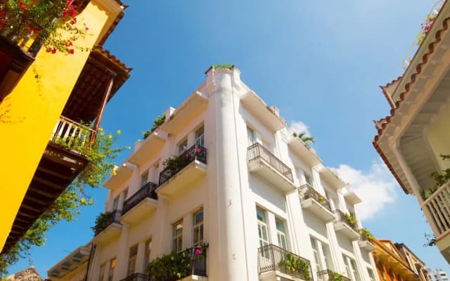 Balcones de Alhelí B&B