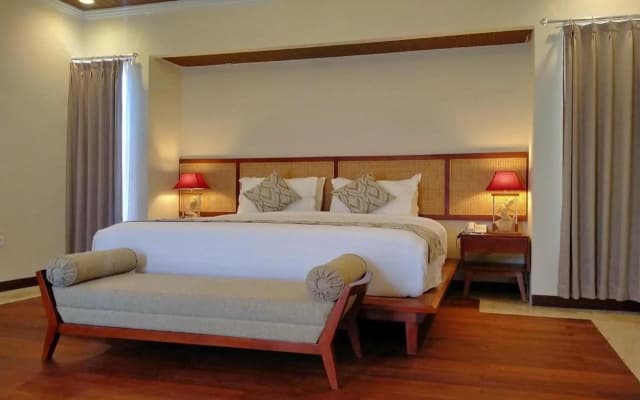 The Grand Villandra Resort