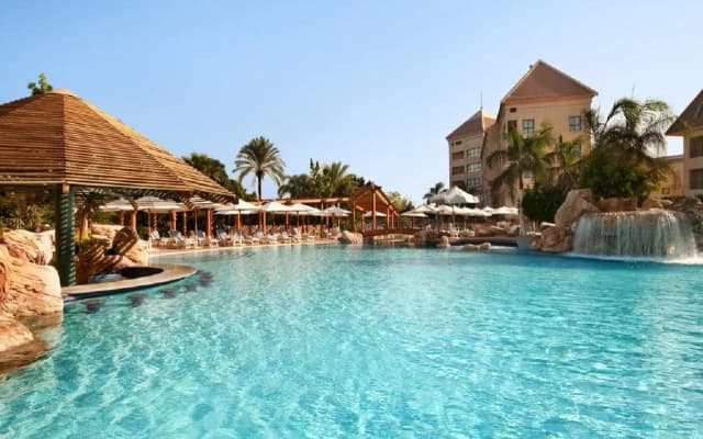 Курортный отель Hilton Pyramids Golf