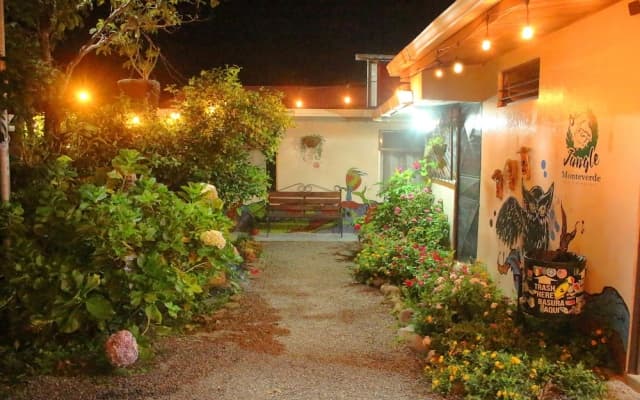 Casa Jungle Monteverde Bed & Breakfast