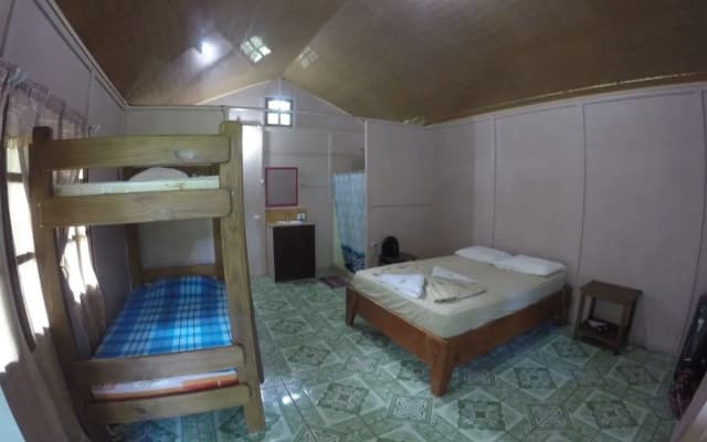 Jonny's cabins drake day