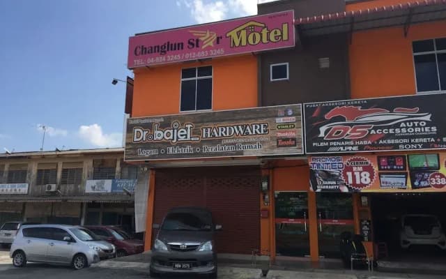 OYO 89671 Changlun Star Motel