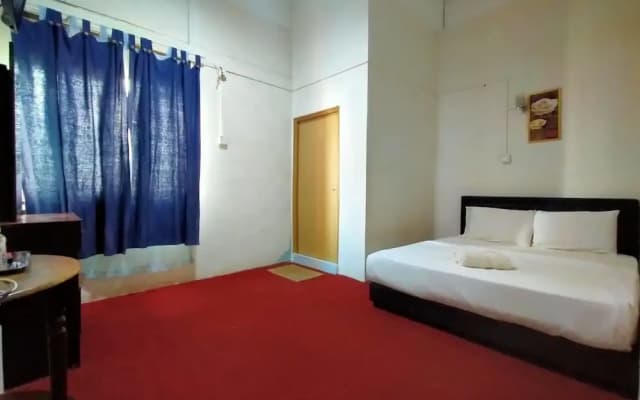 Rz Gold Hotel by OYO Rooms