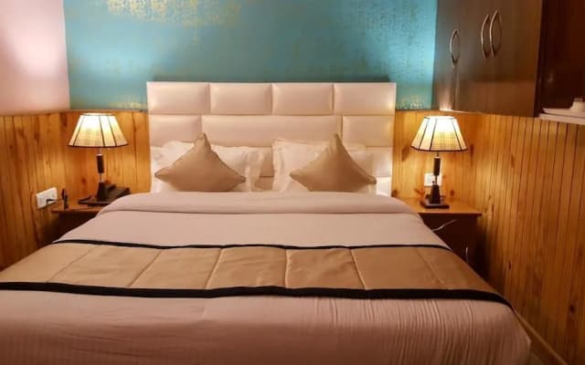 OYO 8186 Hotel Mount Royale