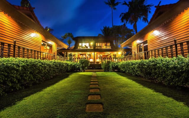 Erawan Villa Hotel