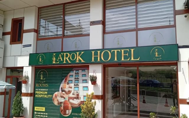 Larok Hotel