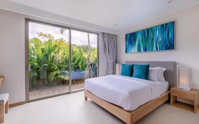 Modern 3BR Villa with Private Pool & BBQ