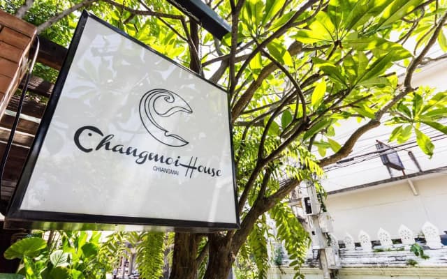 Changmoi House (Little Village)