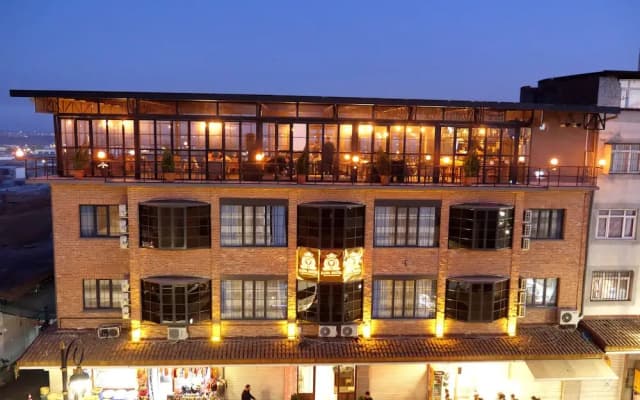 Sur Central Hotel
