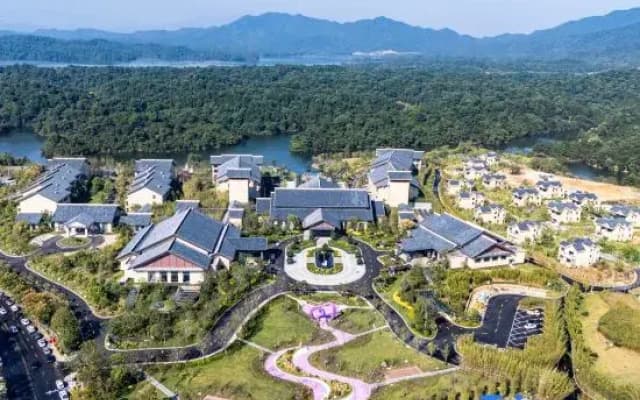XinYu  Fairy Lake Tianmu Hot Spring Resort Hotel