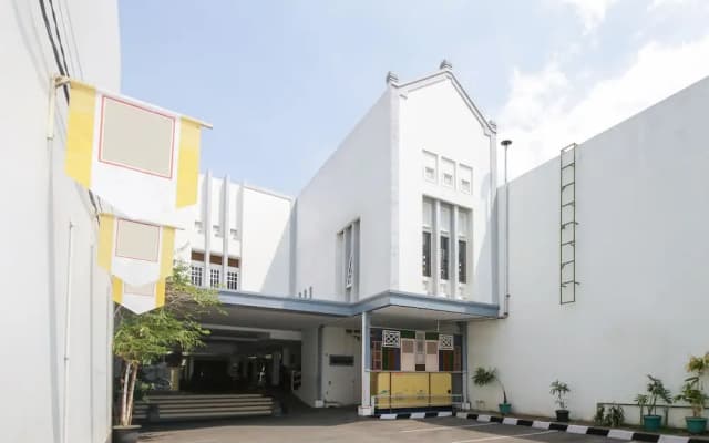 Airy Kedawung Tuparev 85 Cirebon