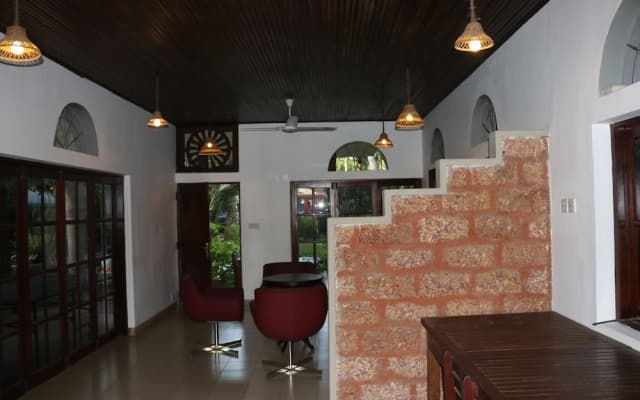 Pavana Hotel