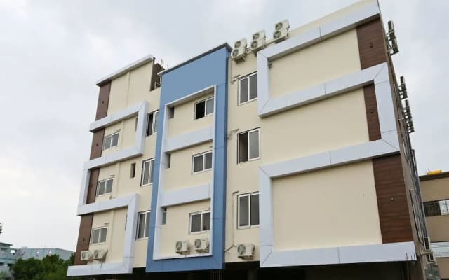 OYO 15861 Hotel Shivganga Comfort Zone