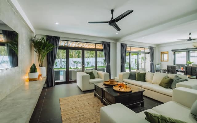 Eden Pool Villa