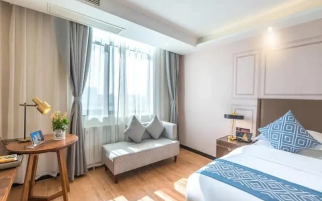 GEM Hotel Fuyang Linquan County Guangming Nan Road