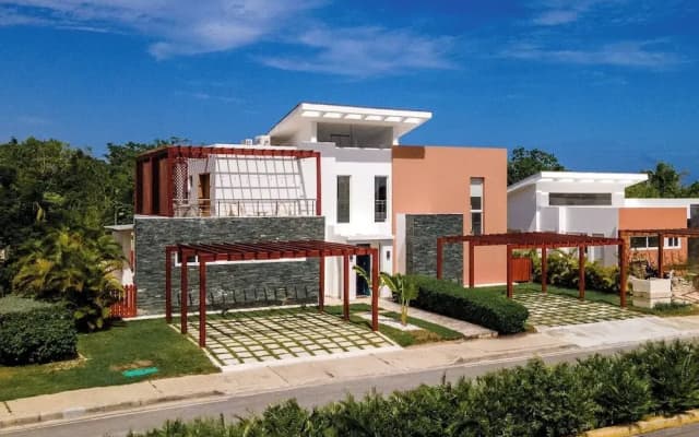 A Tropical Oasis In Vista Cana