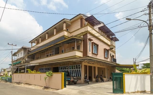 RedDoorz Syariah near Simpang Sekip Palembang