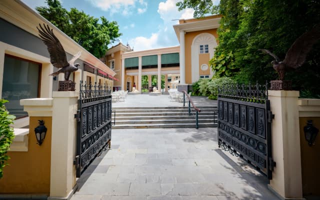 Raaj Kutir Kolkata Ihcl Seleqtions