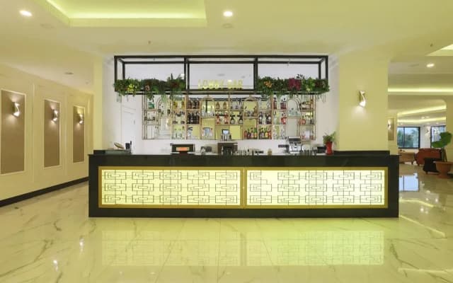 EOS Beach Resort