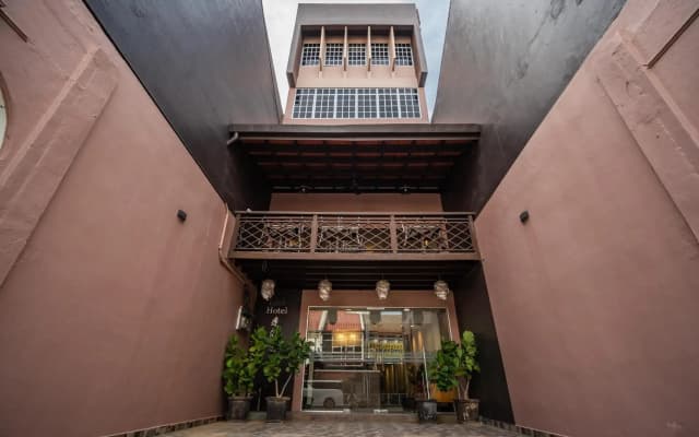 Link Hotel