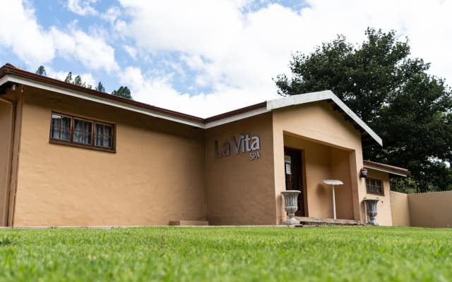 Gooderson Drakensberg Gardens Golf & Spa Resort