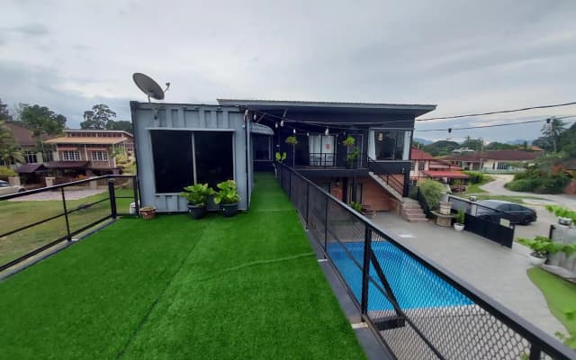 Safar House & Cabin (Muslim)