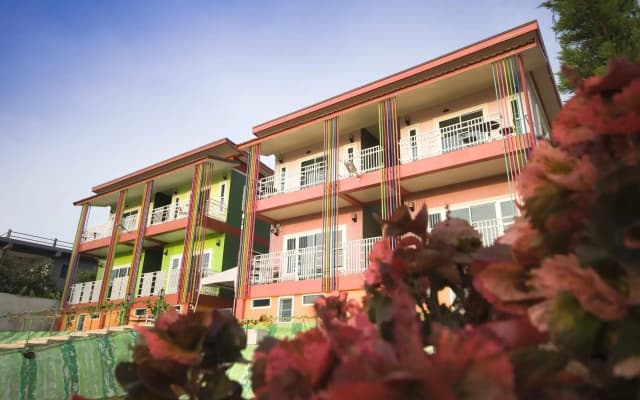 Viewpoint Khaokoh Hotel