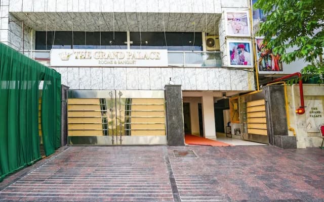 Fabhotel Prime Grand Palace I