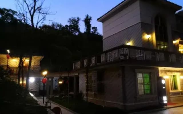 Zhaoqing Yandu science and technology talent serviceDinghushan academician base