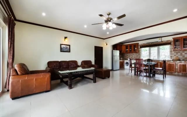 Rendezvous Resort Pattaya(รองเดวู รีสอร์ท พัทยา)