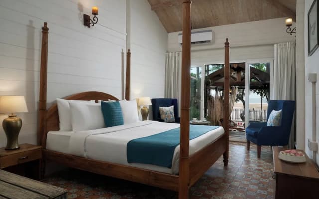 Larisa Beach Resort by Svenska