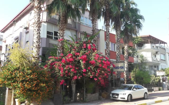 Gunay Pansiyon Antalya