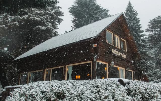 Arrayan Lake View Mountain Lodge & Casa De Te Arrayan