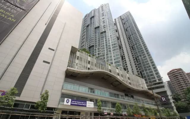 Robertson BY Shahjalal Suites