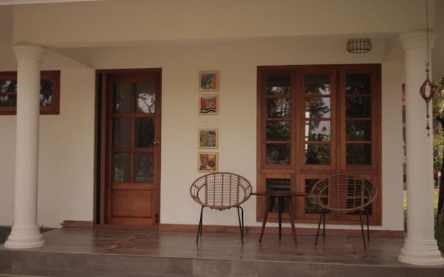 Palliath House-Heritage Villa Beachside