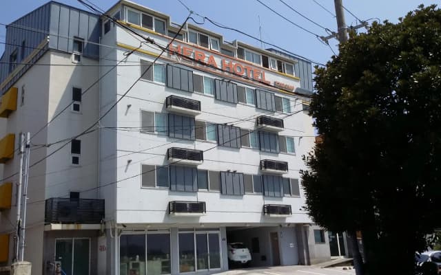 Hera Hotel
