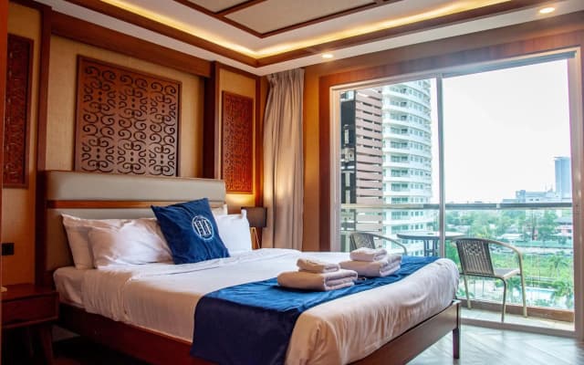 Ht9 Hotel
