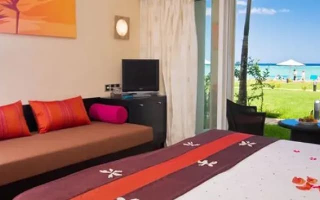 Pearle Beach Resort And Spa Mru