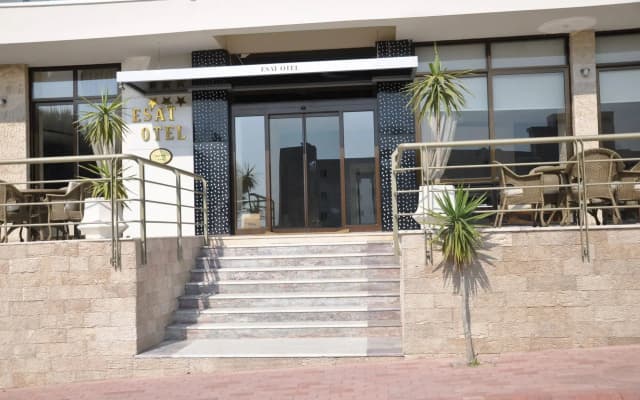 Esat Otel